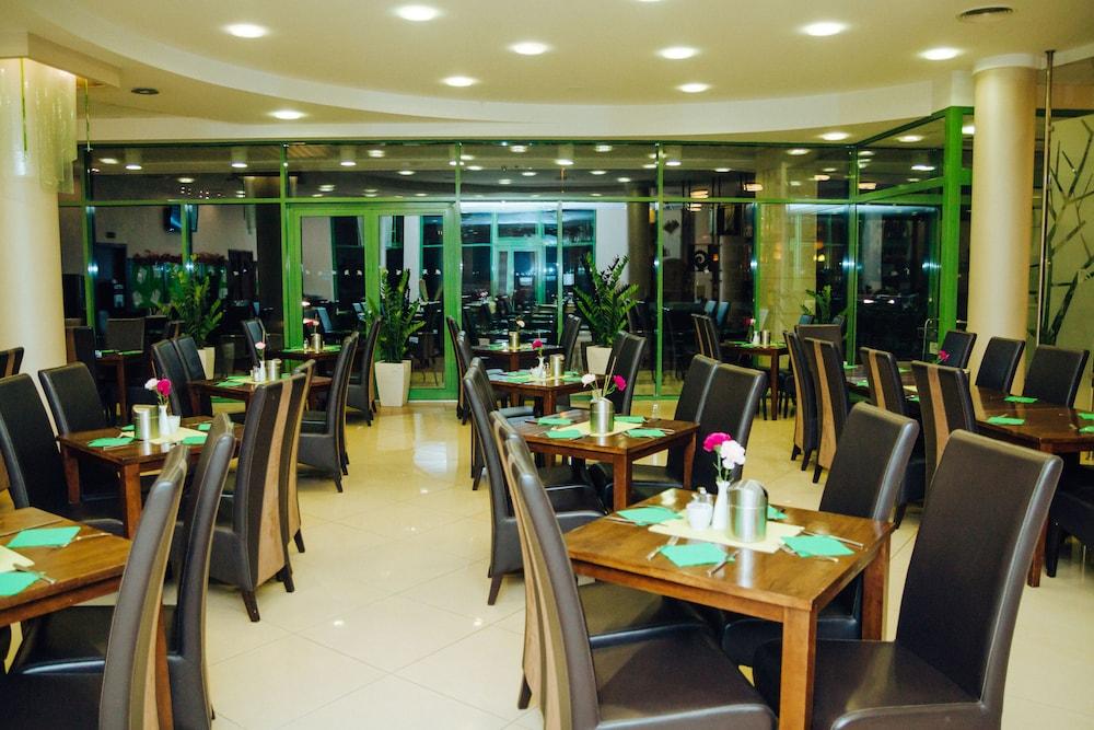 Hotel Ginkgo Hódmezővásárhely Exterior foto