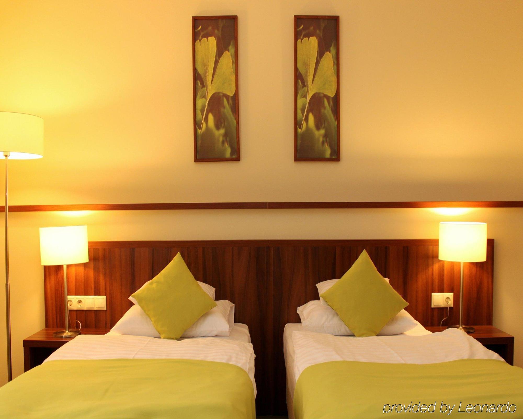 Hotel Ginkgo Hódmezővásárhely Zimmer foto